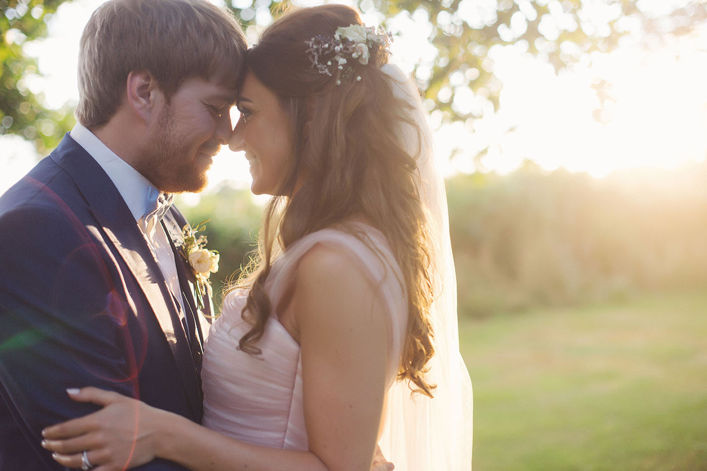 Julia and You Wedding Photography Venues blake hall golden hour
