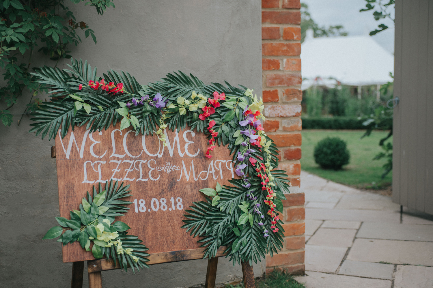 outdoor wedding decor houchins tropical theme
