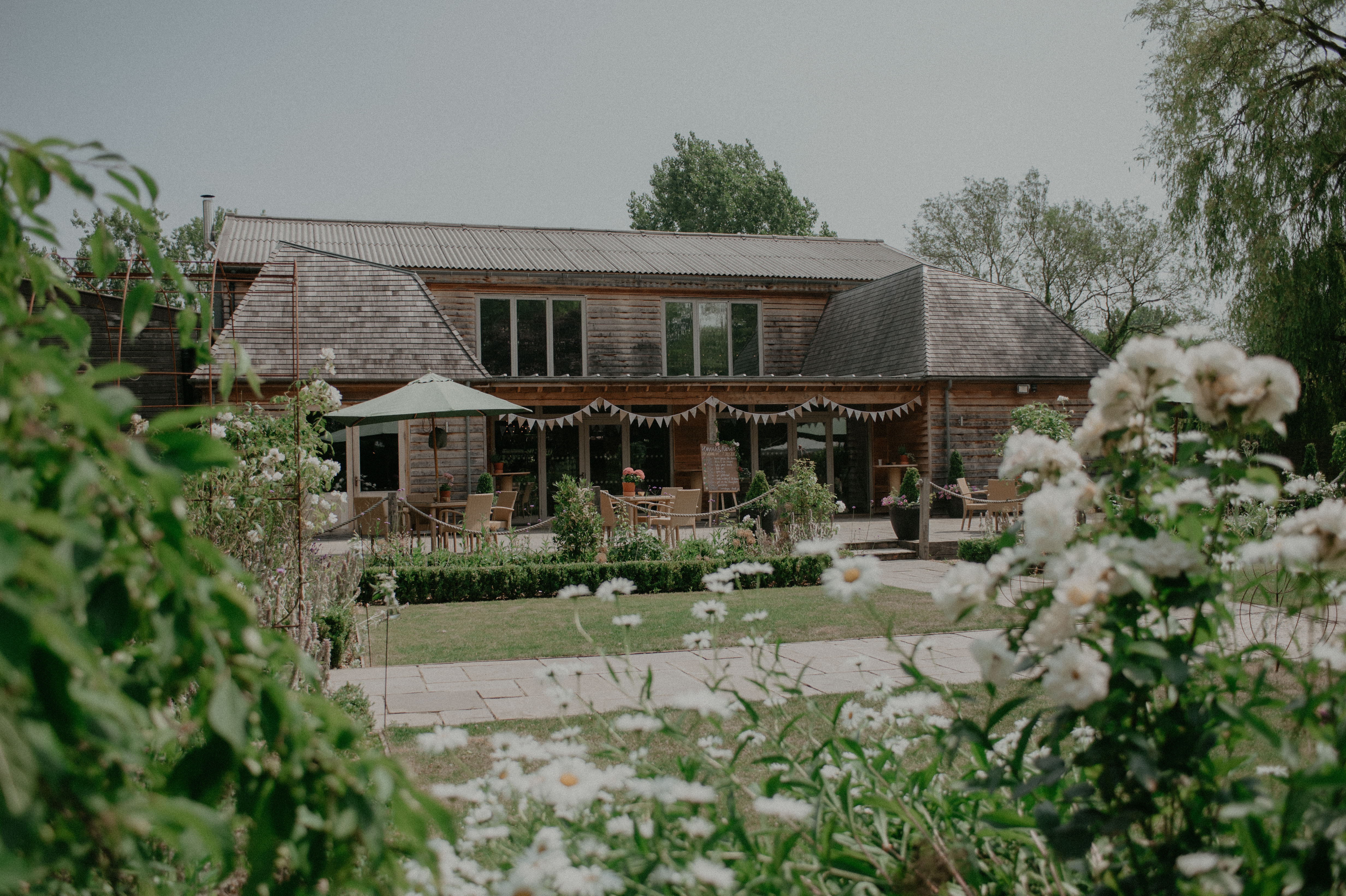 Houchins outdoor wedding