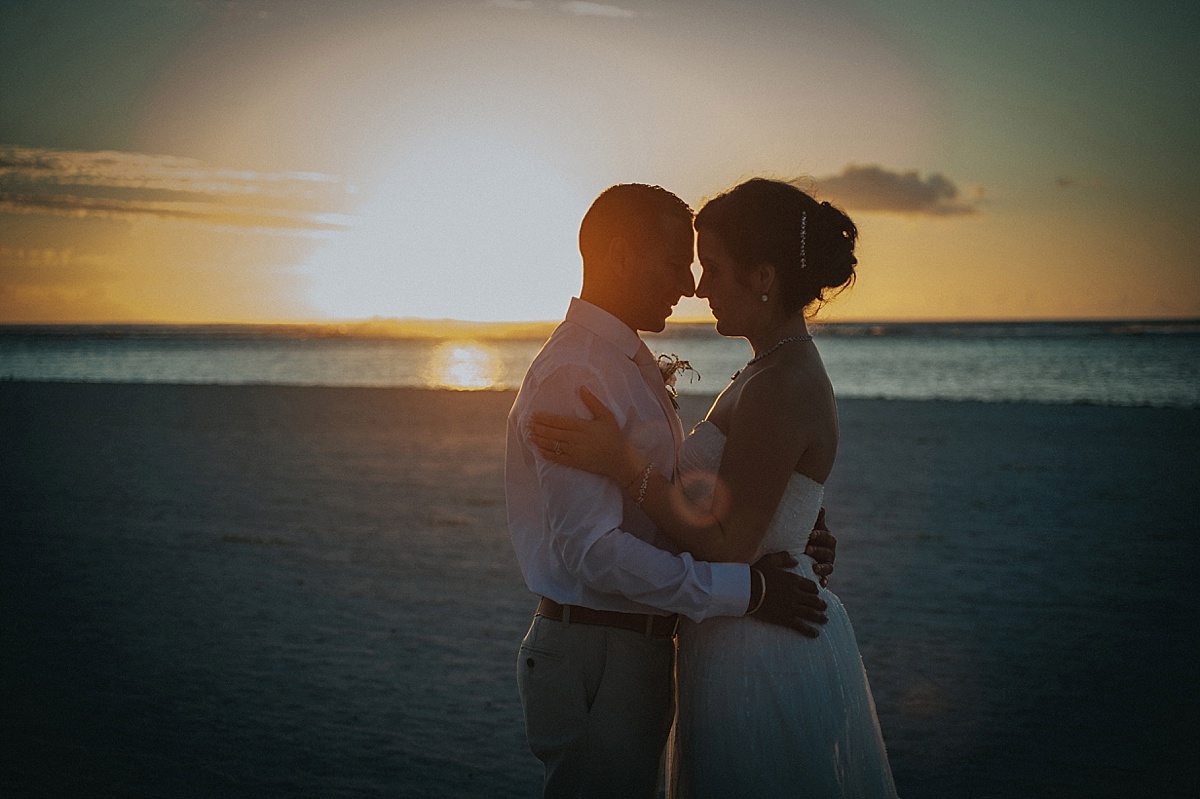 beach sunset destination wedding photography mauritius